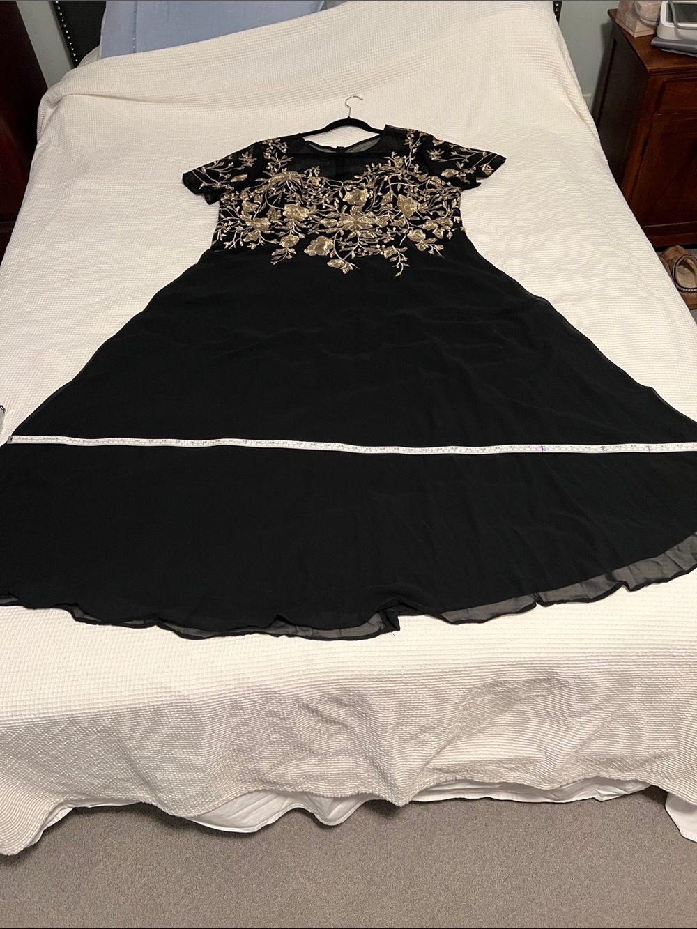 Betsy & Adam Black and Gold Floral Dress/gown
Full length - Picture 6 of 16